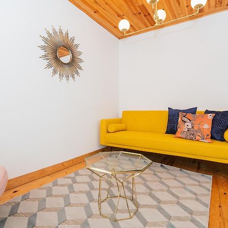 River View 1Bdr Apt In Alfama Close To Tram Lisboa Exterior foto